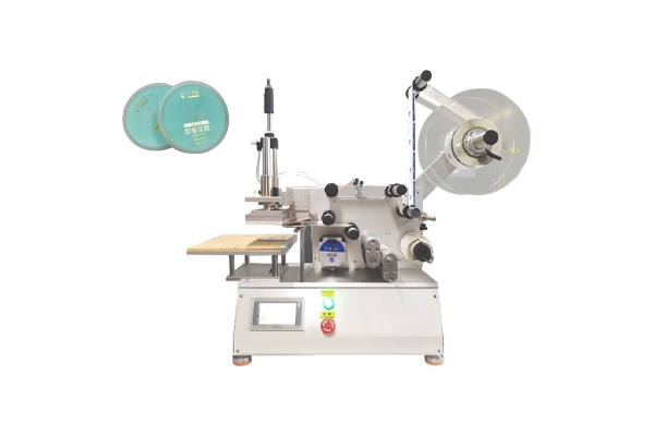 即食桃膠半自動平面貼標(biāo)機(jī)